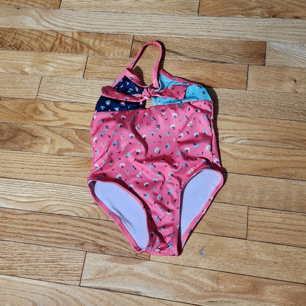 Girl's flower printed bathing suit